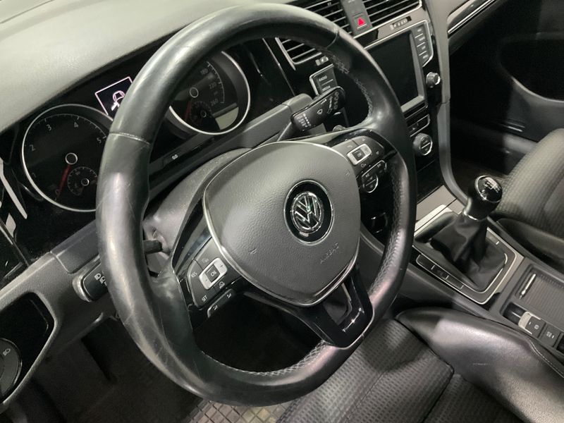 Volkswagen Golf VII 2.0 TDI Highline BlueMotion Tech 2014 – снимка 26