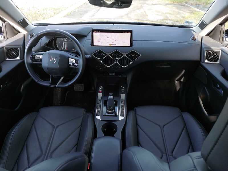 DS Automobiles DS3 1.2 PureTech Rivoli 2023 – снимка 11