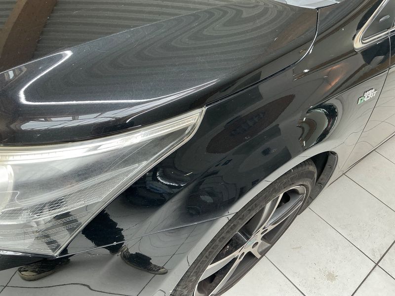 Toyota Avensis 2.2 D-4D Executive 2012 – снимка 27