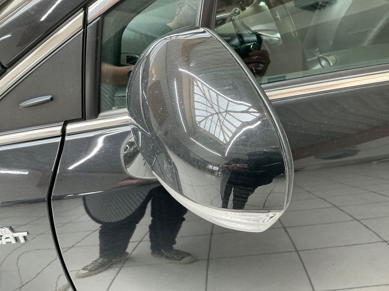 Toyota Avensis 2.2 D-4D Executive 2012 – снимка 26