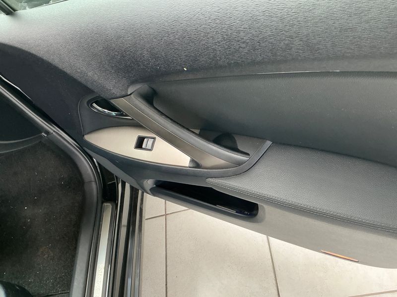 Toyota Avensis 2.2 D-4D Executive 2012 – снимка 33