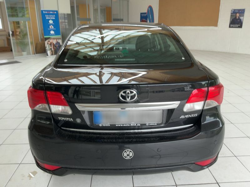 Toyota Avensis 2.2 D-4D Executive 2012 – снимка 7