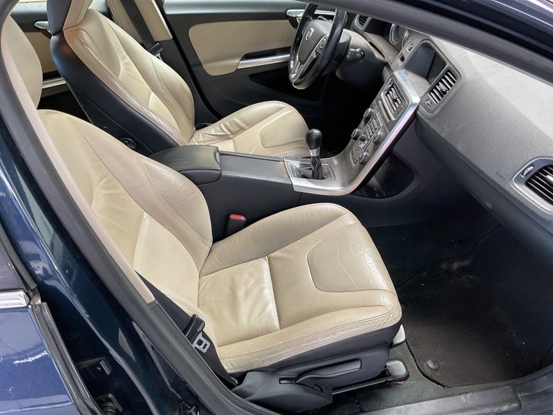 Volvo V60 2.0 D4 Summum 2011 – снимка 3