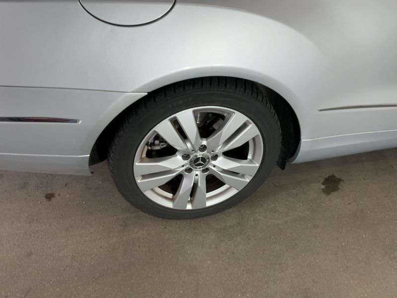 Mercedes-Benz E-Klasse E 250 CGI BlueEfficiency Avantgarde 2011 – снимка 9