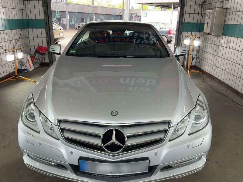 Mercedes-Benz E-Klasse E 250 CGI BlueEfficiency Avantgarde 2011 – снимка 14
