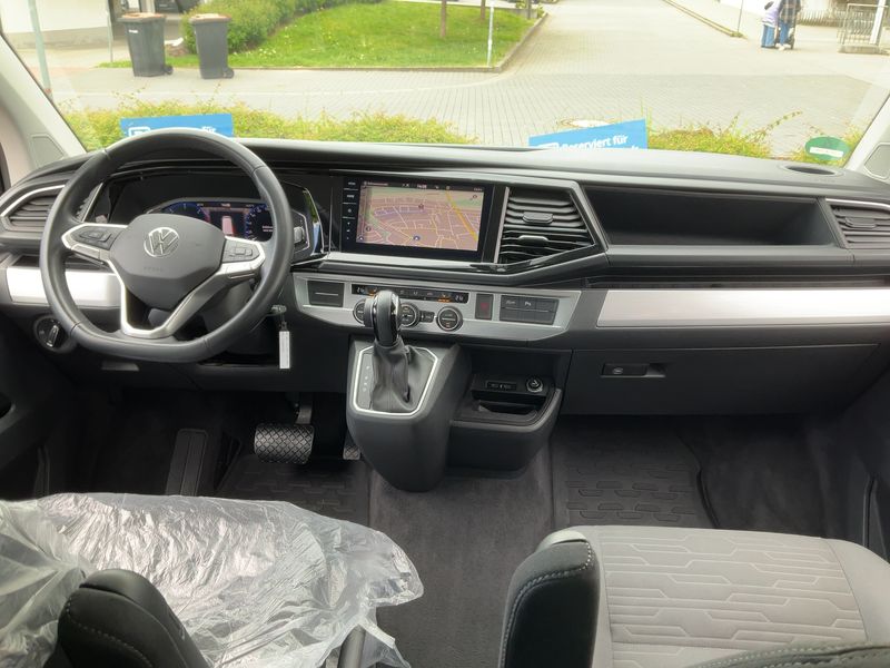 Volkswagen T6 Multivan 2.0 TDI Comfortline FWD 2021 – снимка 17