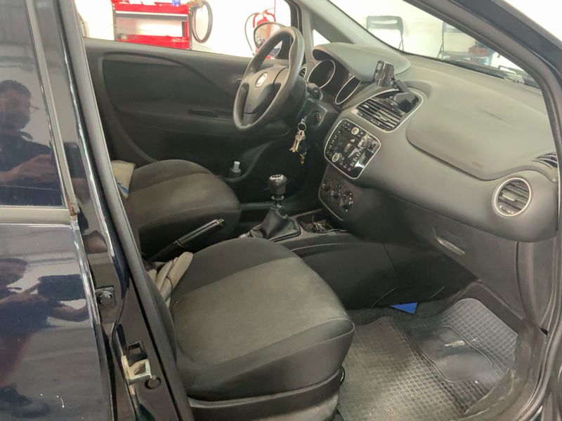 Fiat Punto 1.2 Street 2015 – снимка 16
