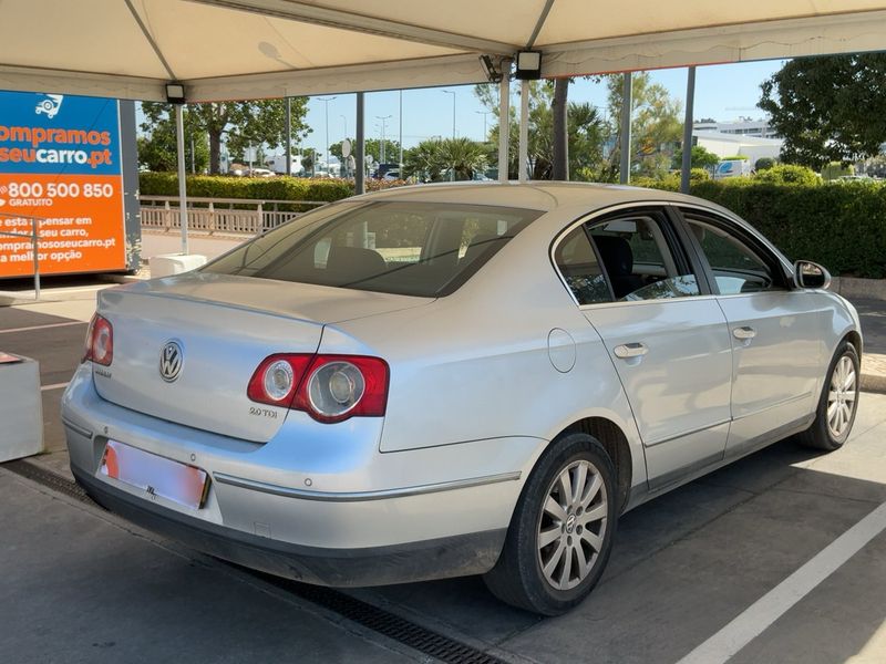 Volkswagen Passat 2.0 TDI Advance 2005 – снимка 8