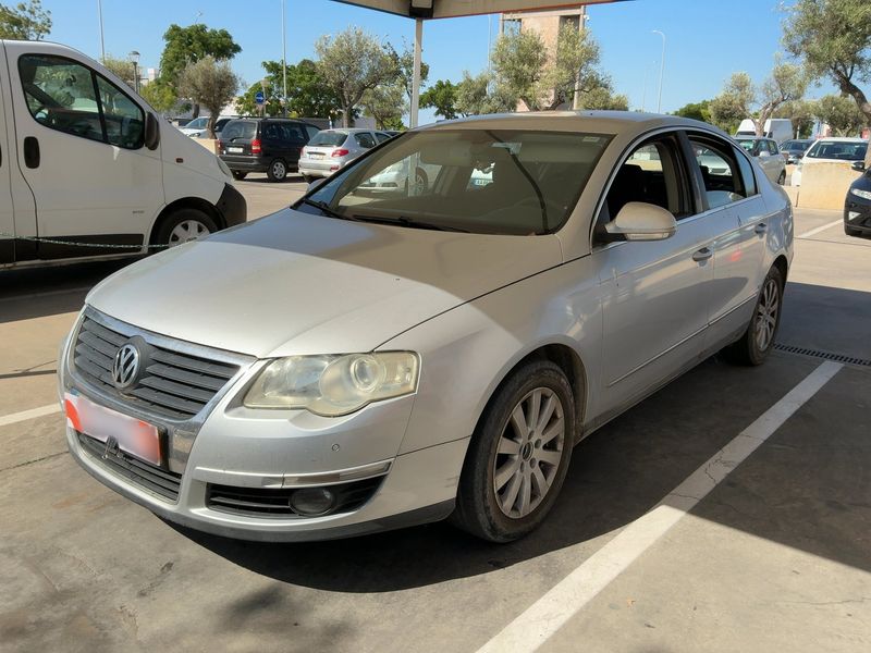 Volkswagen Passat 2.0 TDI Advance 2005 – снимка 1