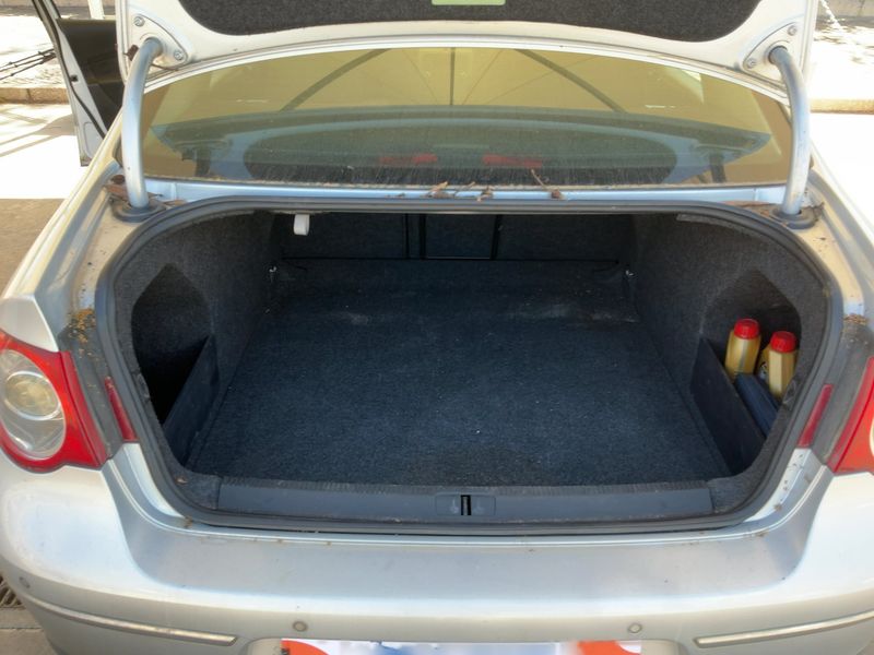 Volkswagen Passat 2.0 TDI Advance 2005 – снимка 15