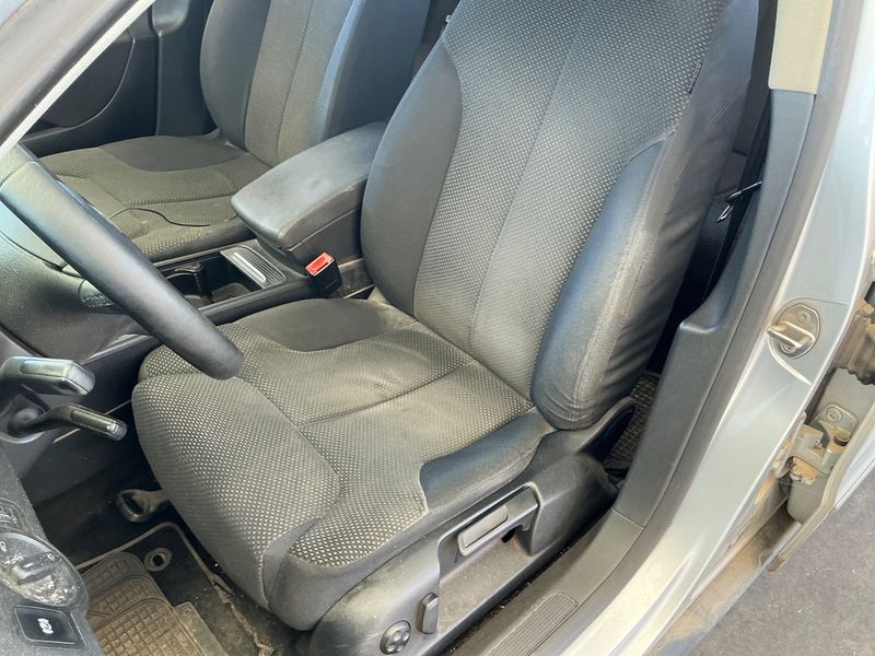 Volkswagen Passat 2.0 TDI Advance 2005 – снимка 27