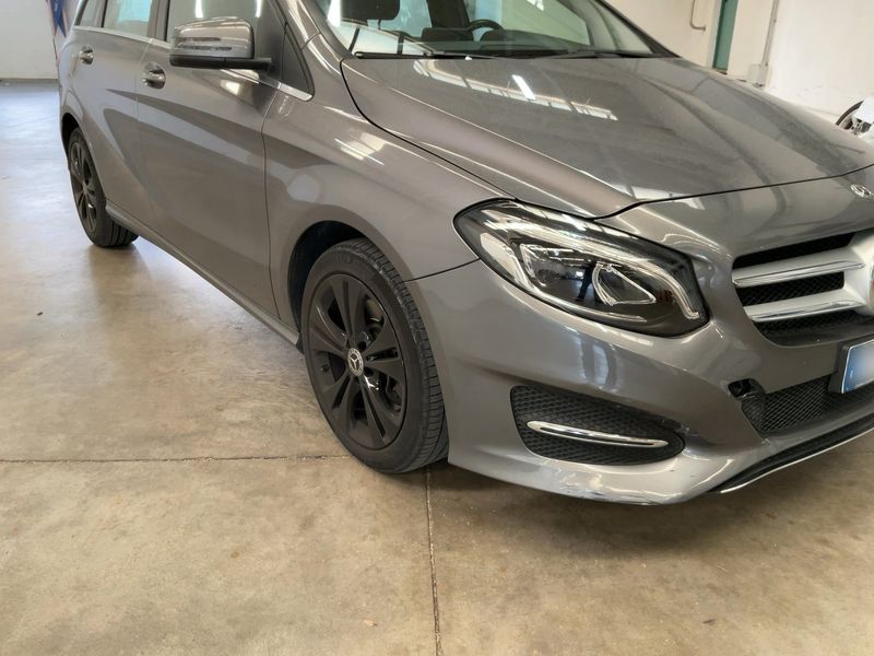 Mercedes-Benz B-Klasse B 250 AMG Sport 2018 – снимка 12