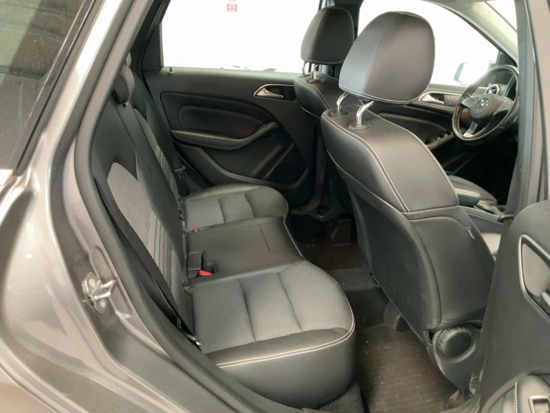 Mercedes-Benz B-Klasse B 250 AMG Sport 2018 – снимка 19