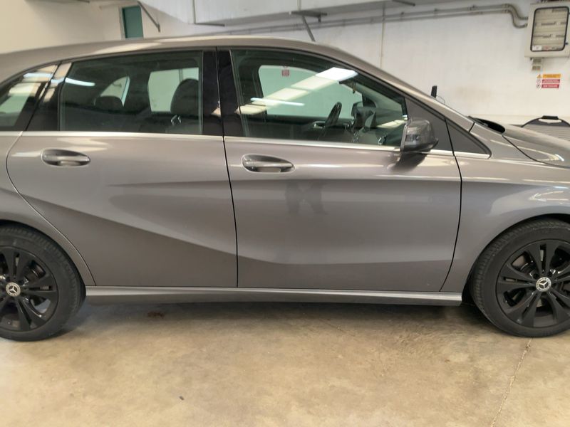 Mercedes-Benz B-Klasse B 250 AMG Sport 2018 – снимка 10