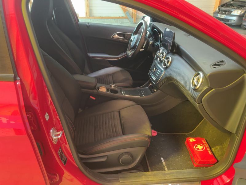 Mercedes-Benz A-Klasse A 180 CDI BlueEfficiency AMG Sport 2017 – снимка 16