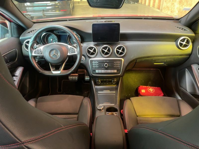 Mercedes-Benz A-Klasse A 180 CDI BlueEfficiency AMG Sport 2017 – снимка 17