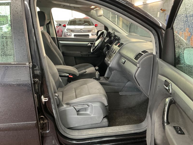 Volkswagen Touran 2.0 TDI Trendline 2006 – снимка 3
