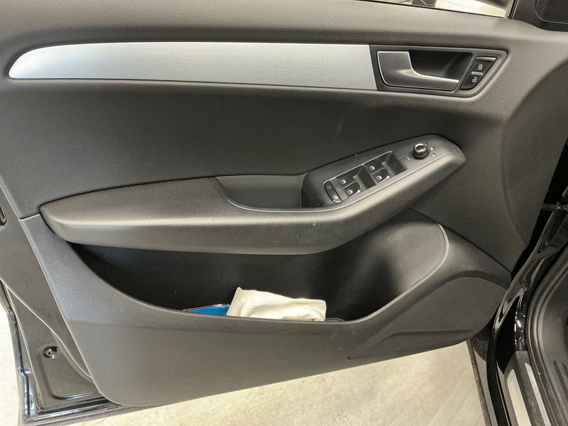 Audi Q5 2.0 TDI quattro 2012 – снимка 29