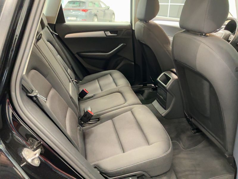 Audi Q5 2.0 TDI quattro 2012 – снимка 19