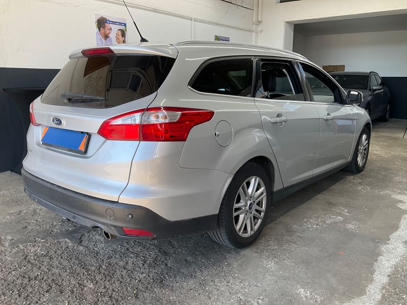 Ford Focus 2.0 TDCi Titanium 2014 – снимка 2