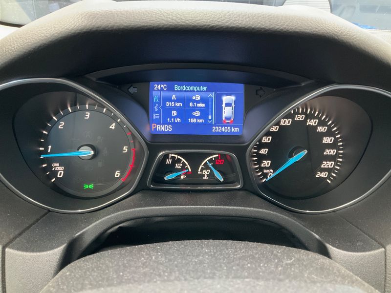 Ford Focus 2.0 TDCi Titanium 2014 – снимка 4