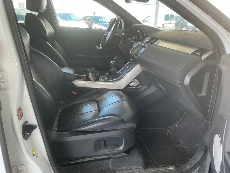 Land Rover Evoque 2.0 Td4 SE 2016 – снимка 16