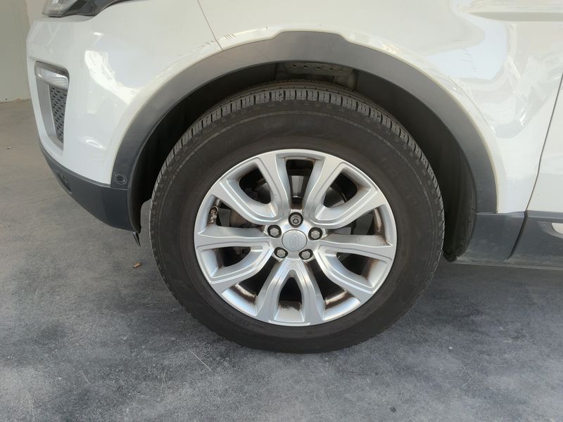 Land Rover Evoque 2.0 Td4 SE 2016 – снимка 3