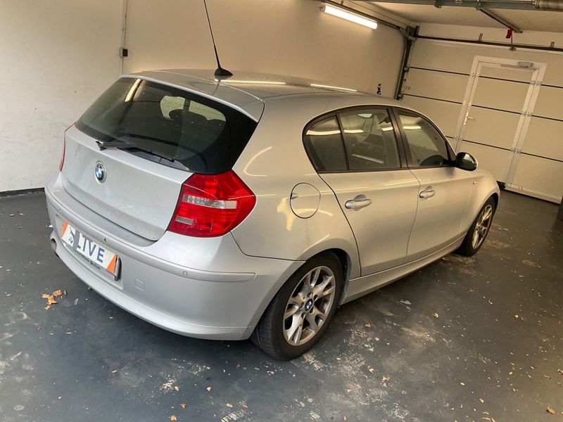 BMW 1er 118d 2009 – снимка 2