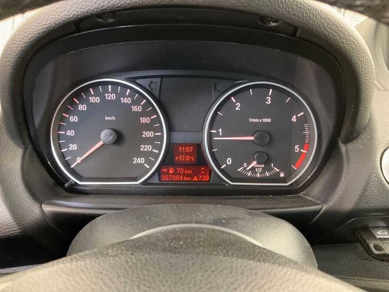 BMW 1er 118d 2009 – снимка 4