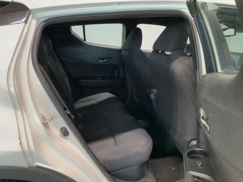 Toyota C-HR 1.8 Hybrid Flow 2018 – снимка 19