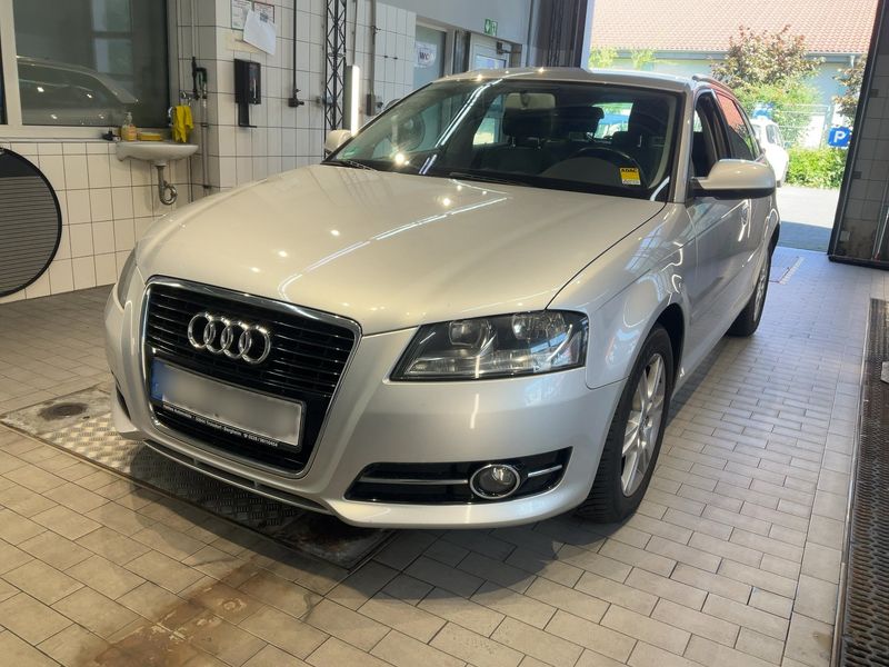 Audi A3 Sportback 2.0 TDI Attraction 2012 – снимка 1