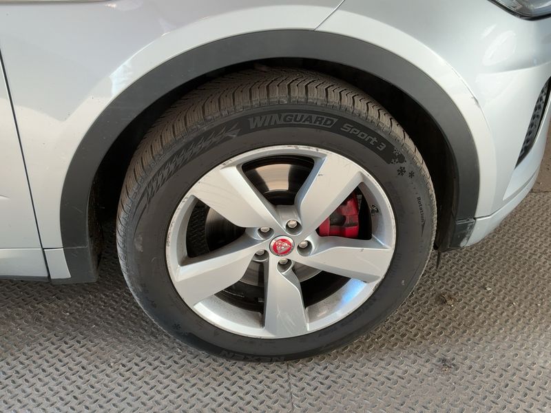 Jaguar E-Pace D240 R-Dynamic S AWD 2019 – снимка 11