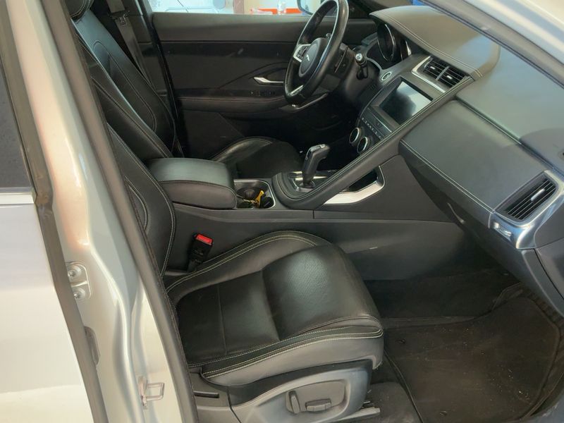 Jaguar E-Pace D240 R-Dynamic S AWD 2019 – снимка 16