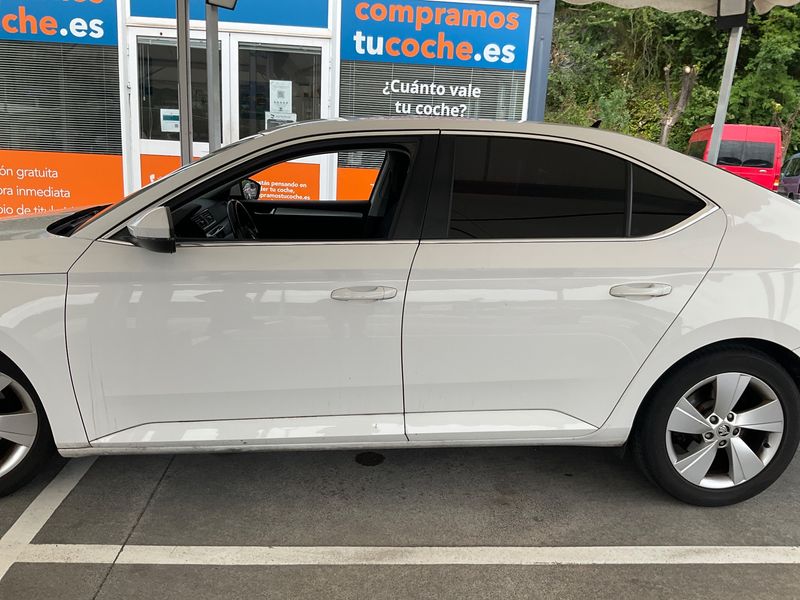 Skoda Superb 2.0 TDI Ambition 2016 – снимка 4