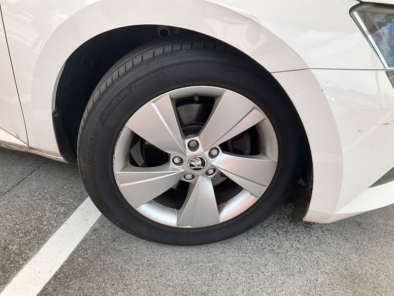 Skoda Superb 2.0 TDI Ambition 2016 – снимка 11