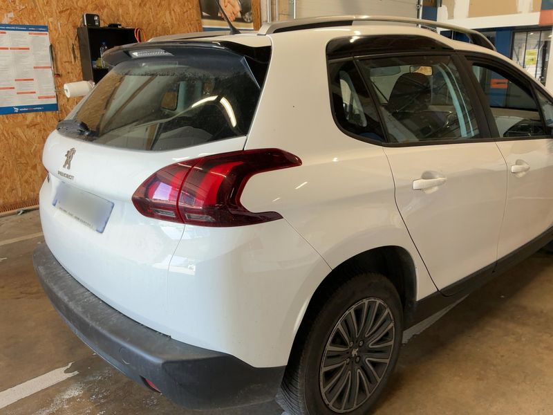Peugeot 2008 1.6 Blue-HDi 2017 – снимка 6