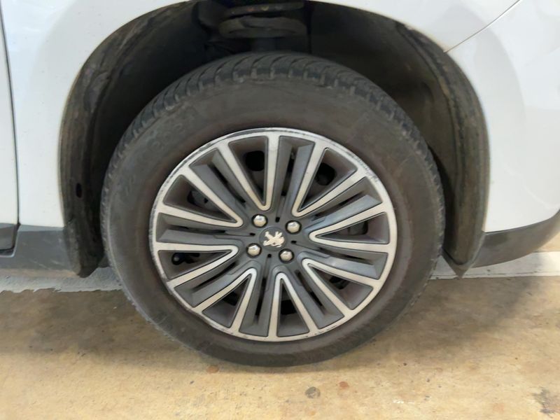Peugeot 2008 1.6 Blue-HDi 2017 – снимка 20