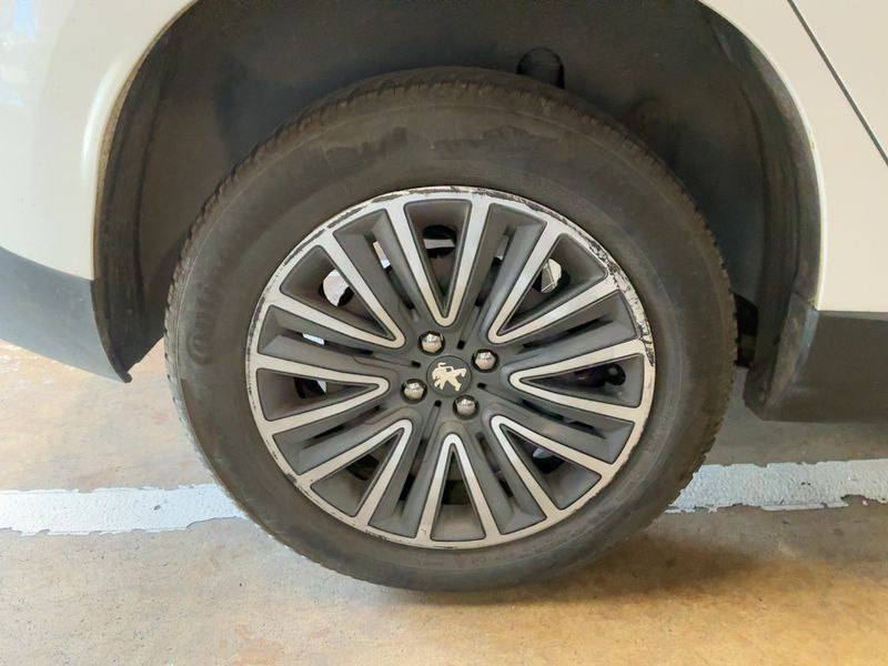 Peugeot 2008 1.6 Blue-HDi 2017 – снимка 19