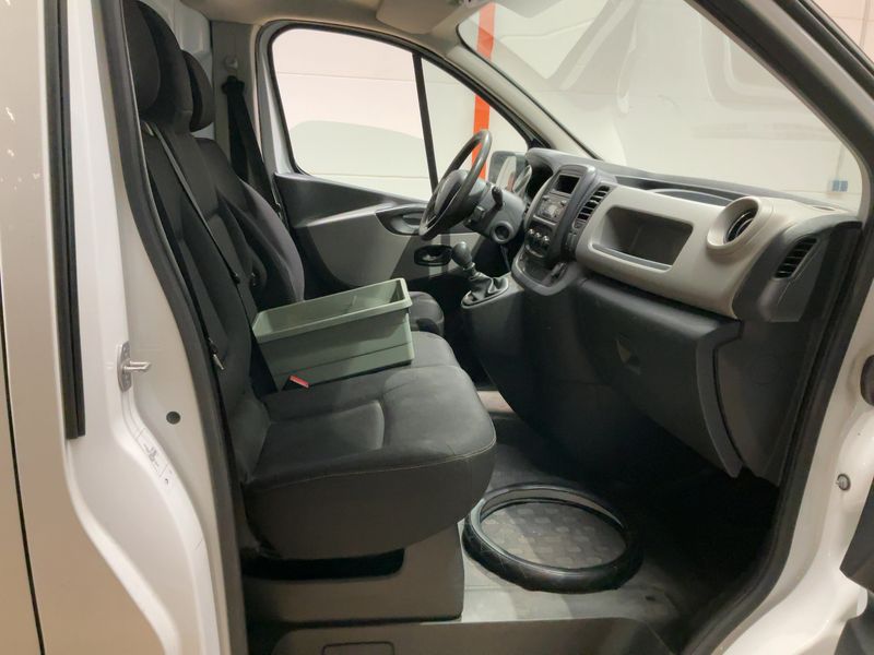 Renault Trafic 1.6 dCi L1H1 2,7t Komfort 2017 – снимка 16