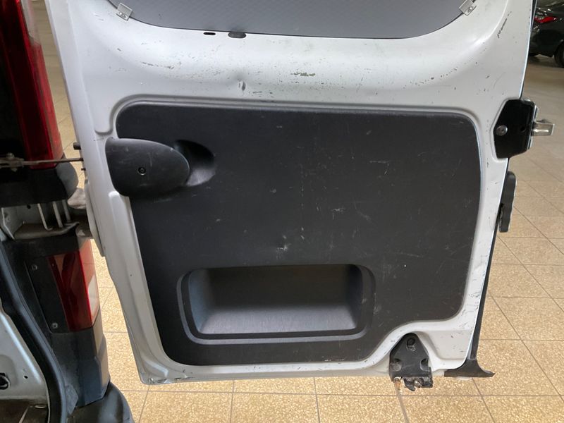 Renault Trafic 1.6 dCi L1H1 2,7t Komfort 2017 – снимка 35
