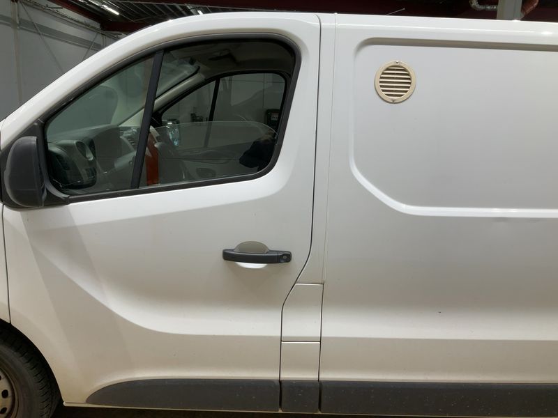 Renault Trafic 1.6 dCi L1H1 2,7t Komfort 2017 – снимка 4