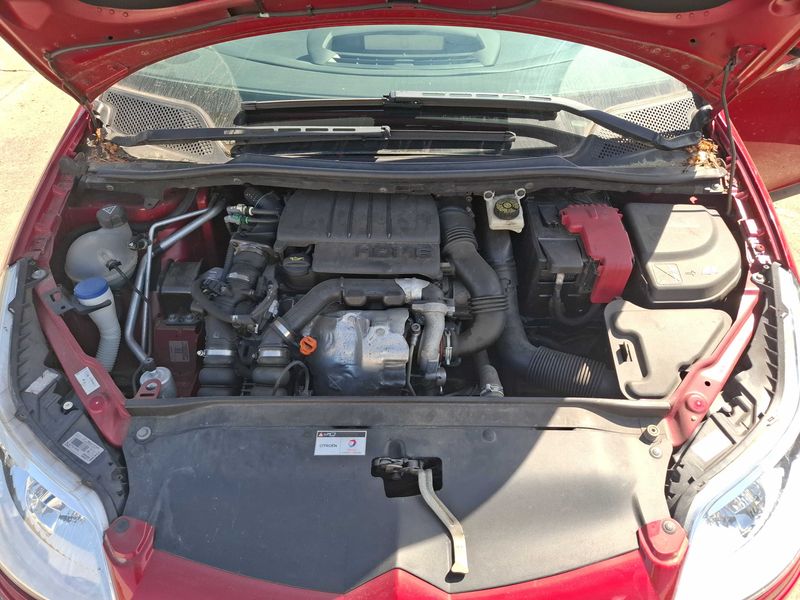 Citroen C4 1.6 HDi Confort 2010 – снимка 8