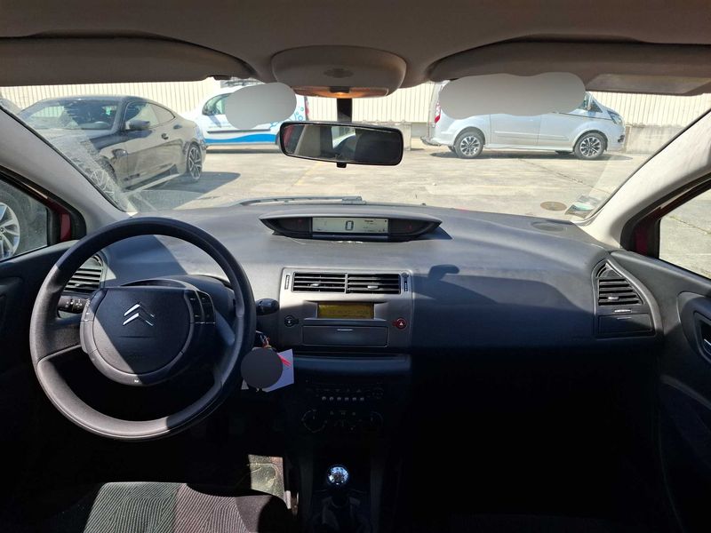 Citroen C4 1.6 HDi Confort 2010 – снимка 11
