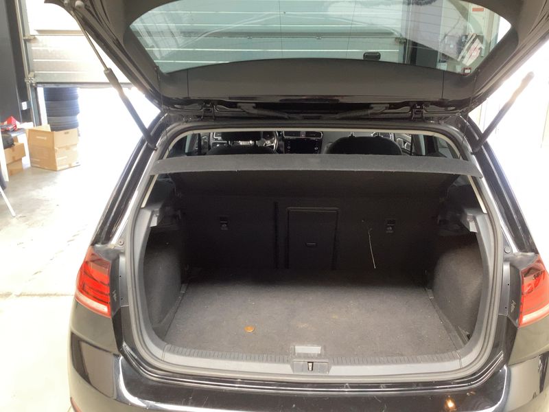 Volkswagen Golf VII 1.6 TDI IQ-DRIVE 2019 – снимка 15