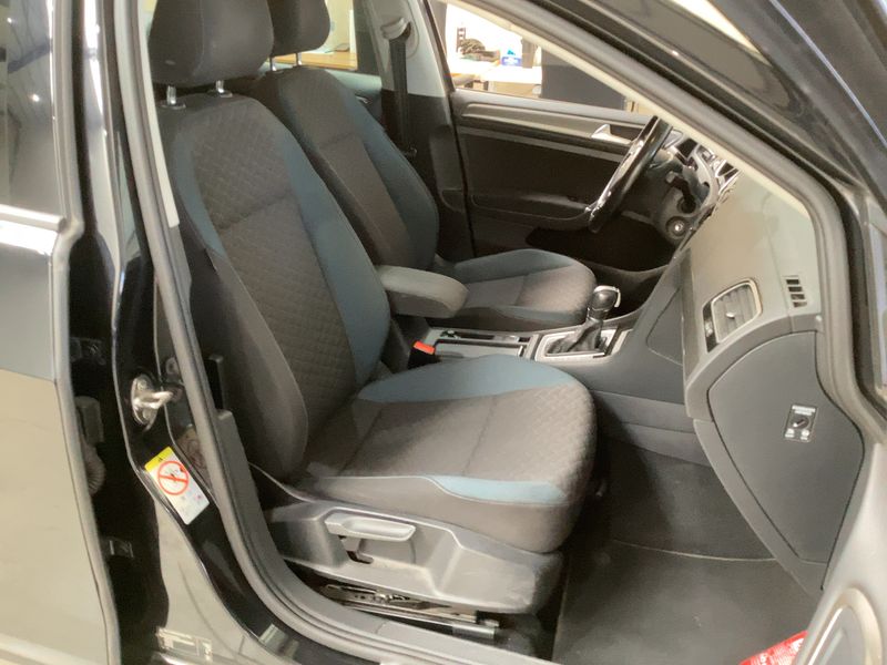 Volkswagen Golf VII 1.6 TDI IQ-DRIVE 2019 – снимка 16