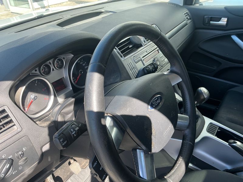 Ford Kuga 2.0 TDCi Trend 2011 – снимка 32