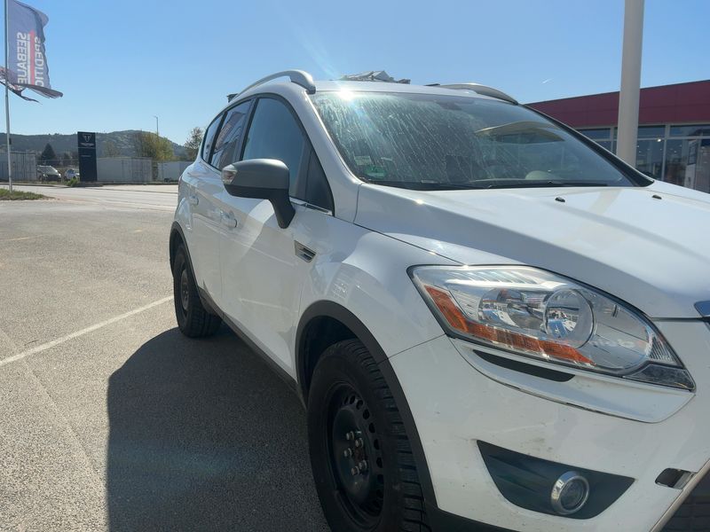 Ford Kuga 2.0 TDCi Trend 2011 – снимка 12