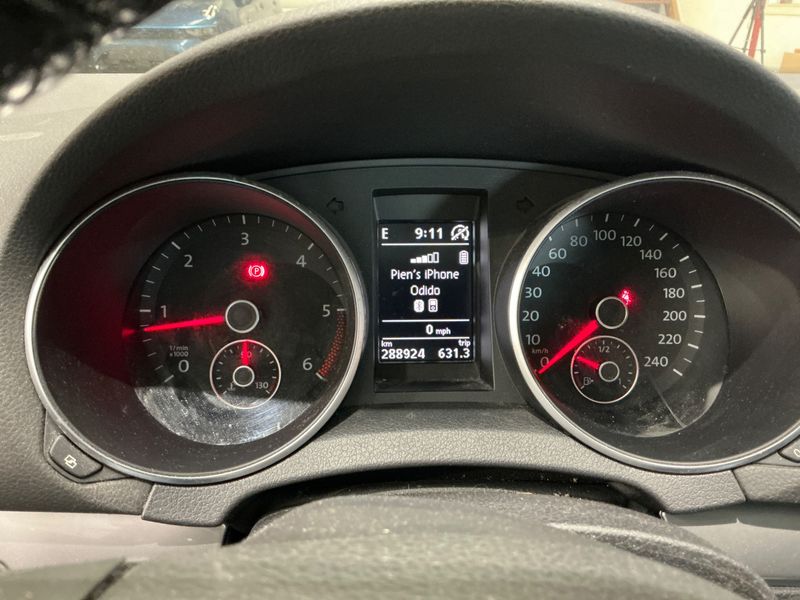 Volkswagen Golf VI 1.6 TDI Trendline BlueMotion Tech 2012 – снимка 4
