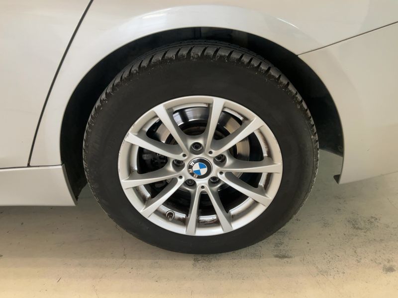 BMW 3er 318d Advantage 2017 – снимка 17