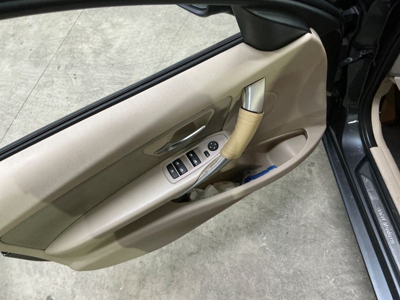 BMW 3er 320d 2012 – снимка 24